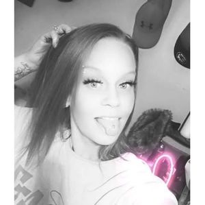 Meet your Posher, Nikki